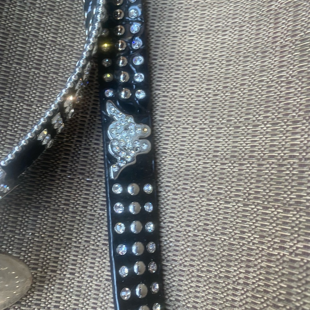 Lot of 2 Women’s L Rhinestone Black bling belts concert punk rocker buckle nice - Picture 8 of 10